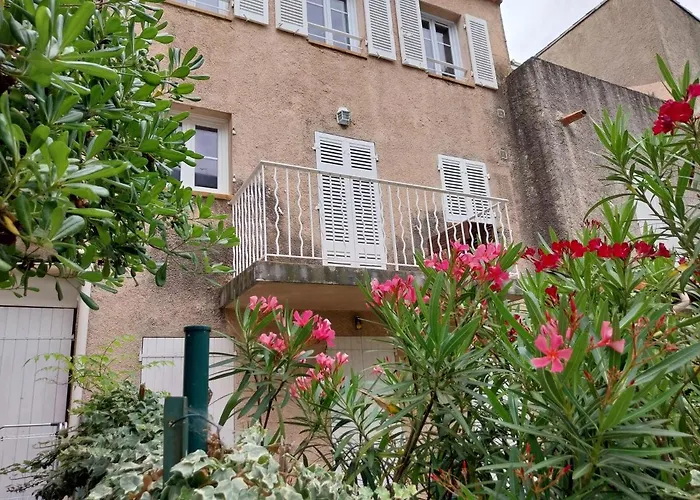Appartement Port De Hyeres
