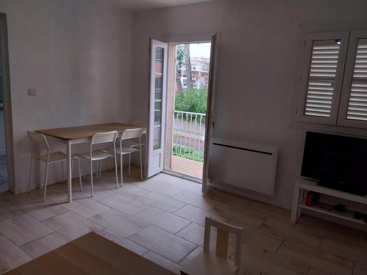 Apartment Port De Hyeres